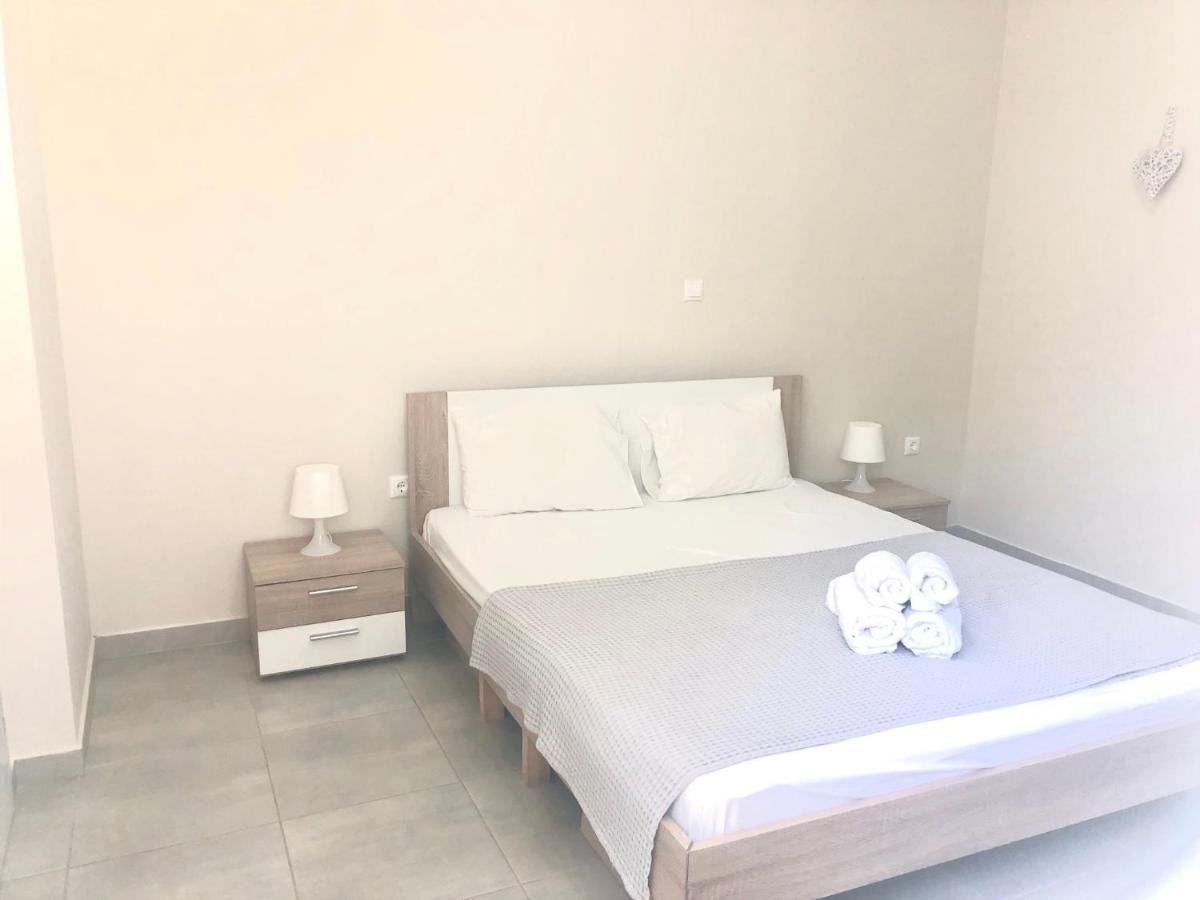 Konstantinos Apartments Parikiá Kültér fotó