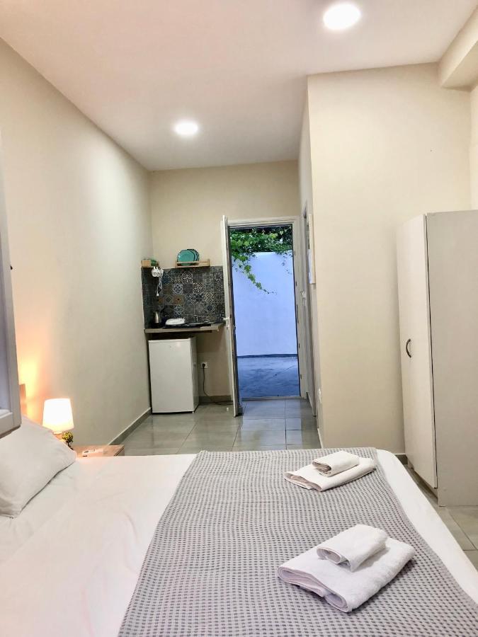 Konstantinos Apartments Parikiá Kültér fotó
