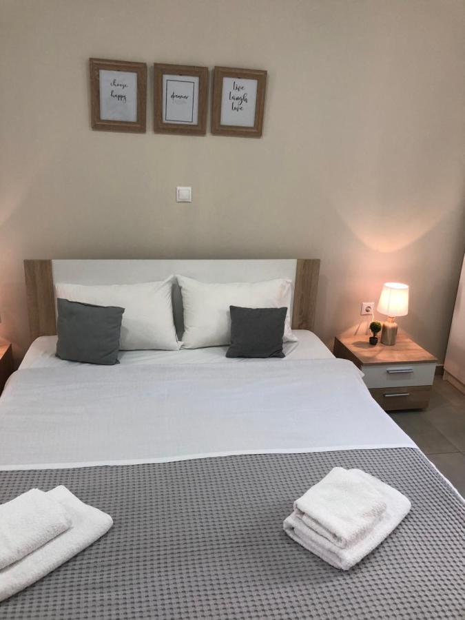 Konstantinos Apartments Parikiá Kültér fotó