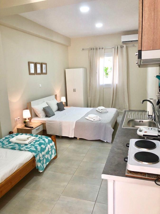 Konstantinos Apartments Parikiá Kültér fotó
